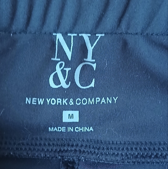 ❤️New York &Company leggings❤️ - Picture 6 of 6
